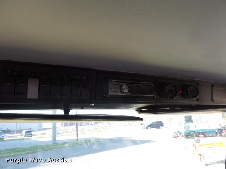 image for item BH9307 2001 Freightliner FL60 ambulance