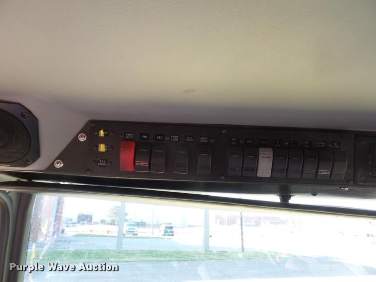 image for item BH9307 2001 Freightliner FL60 ambulance