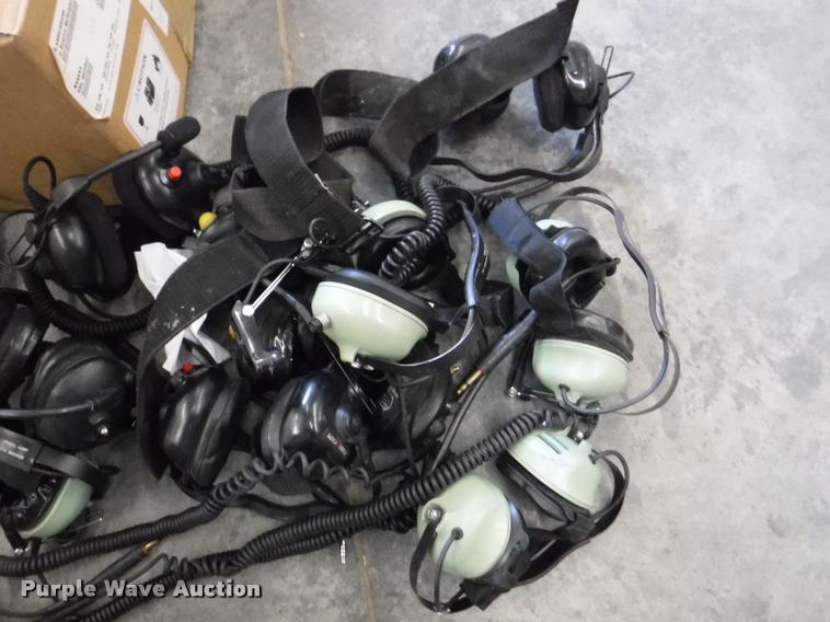 image for item BY9098 Radio equipment