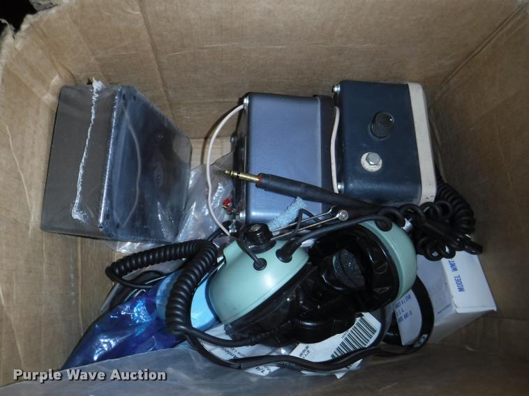 image for item BY9098 Radio equipment