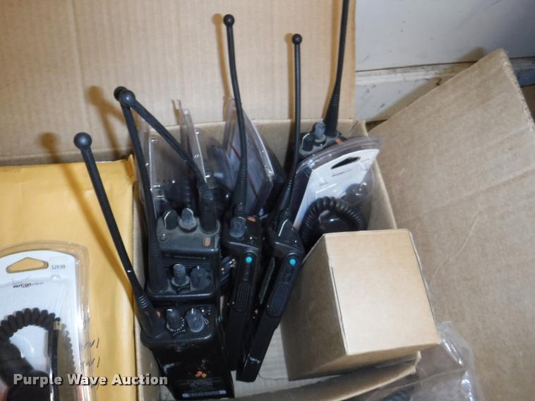 image for item BY9098 Radio equipment