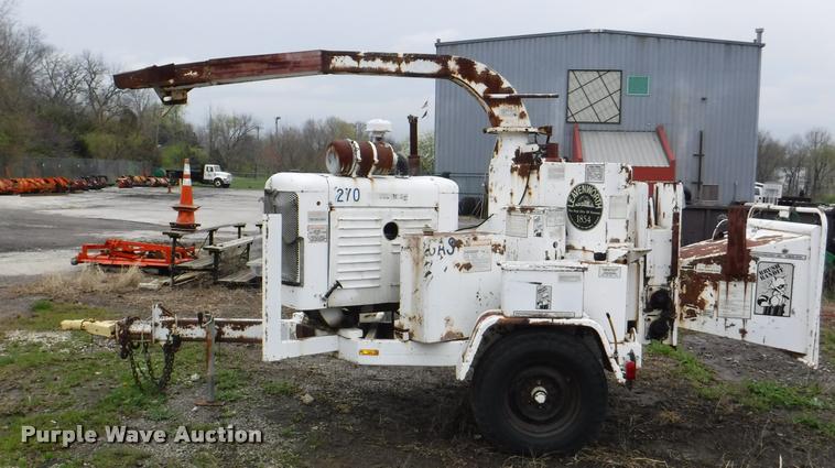 image for item BY9111 Brush Bandit 200 wood chipper