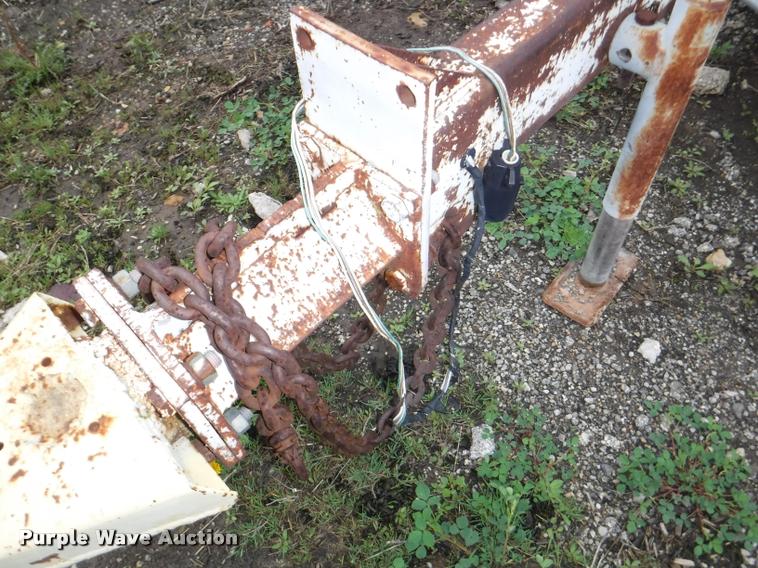 image for item BY9111 Brush Bandit 200 wood chipper