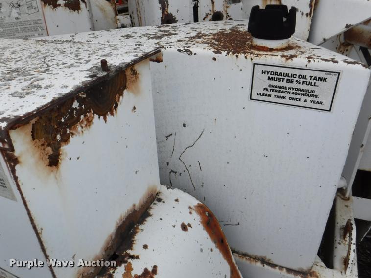 image for item BY9111 Brush Bandit 200 wood chipper