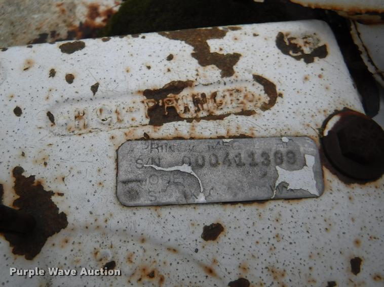 image for item BY9111 Brush Bandit 200 wood chipper