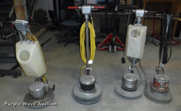 image for item BY9135 (4) floor buffers