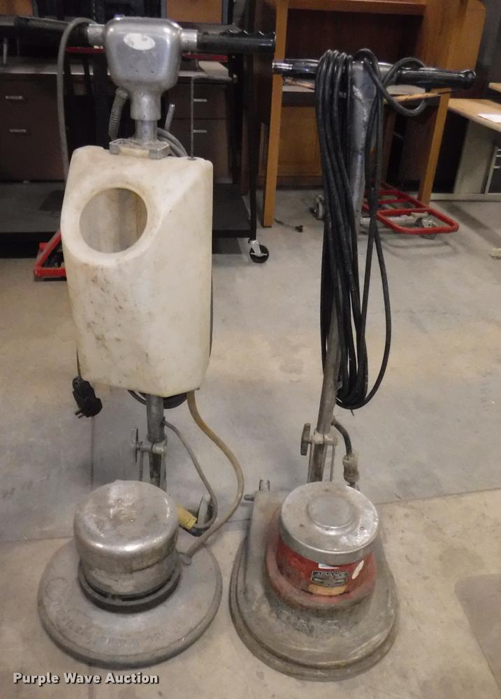 image for item BY9135 (4) floor buffers