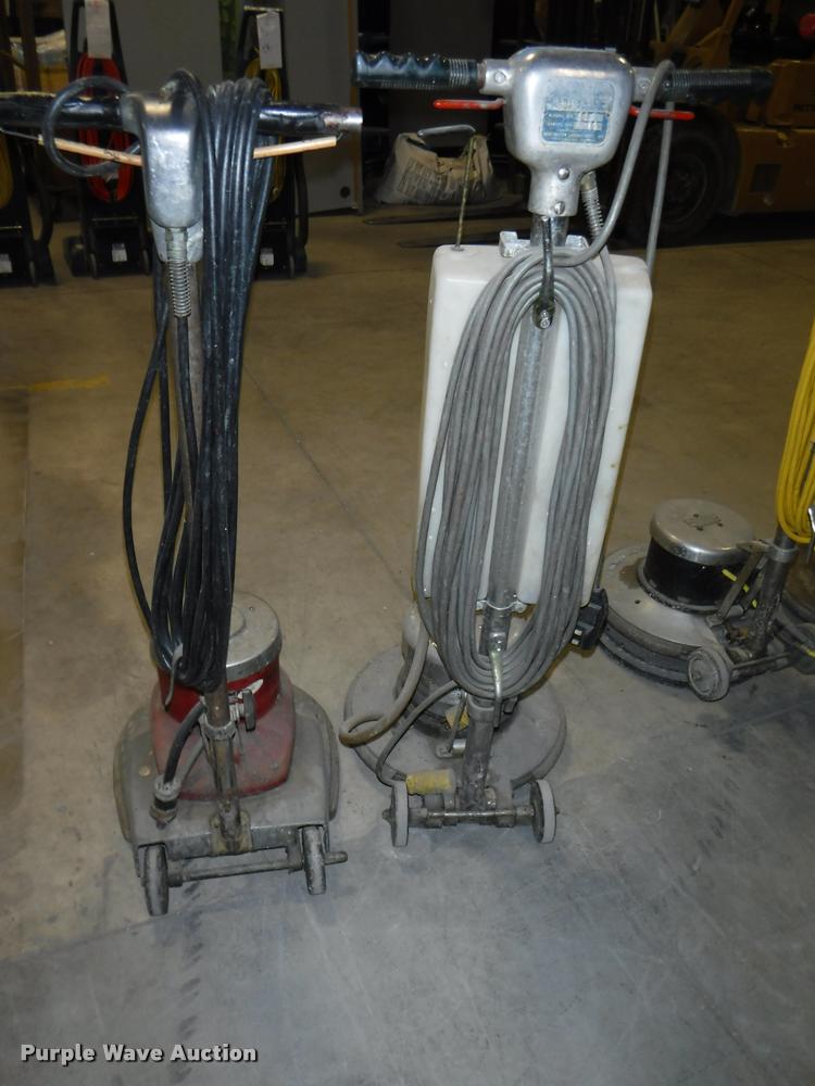 image for item BY9135 (4) floor buffers