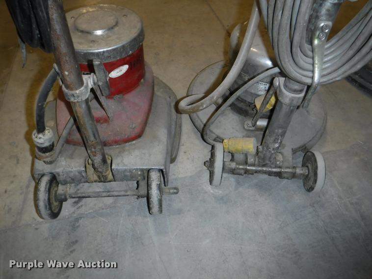 image for item BY9135 (4) floor buffers