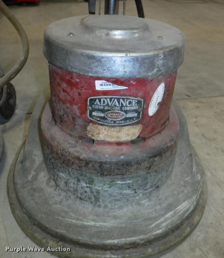 image for item BY9135 (4) floor buffers