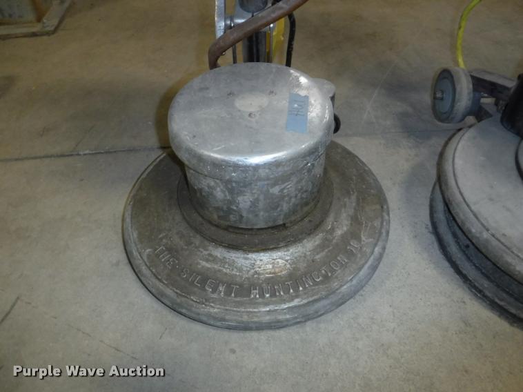 image for item BY9135 (4) floor buffers