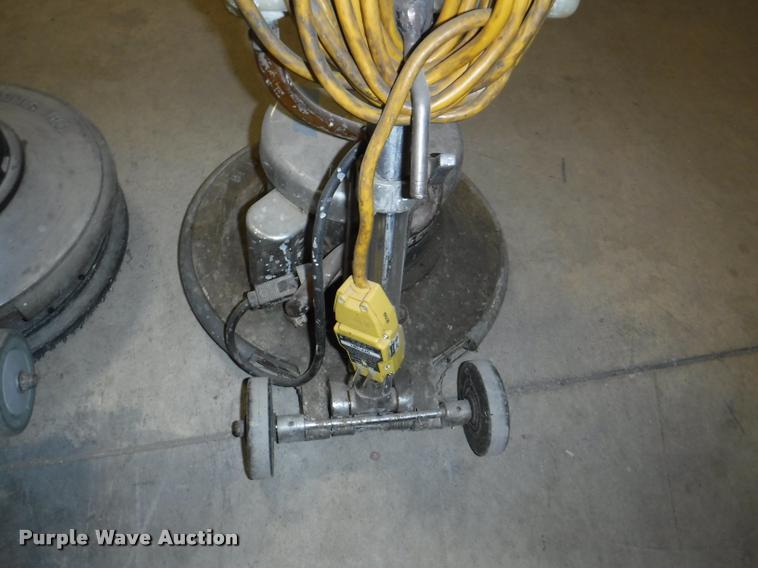 image for item BY9135 (4) floor buffers