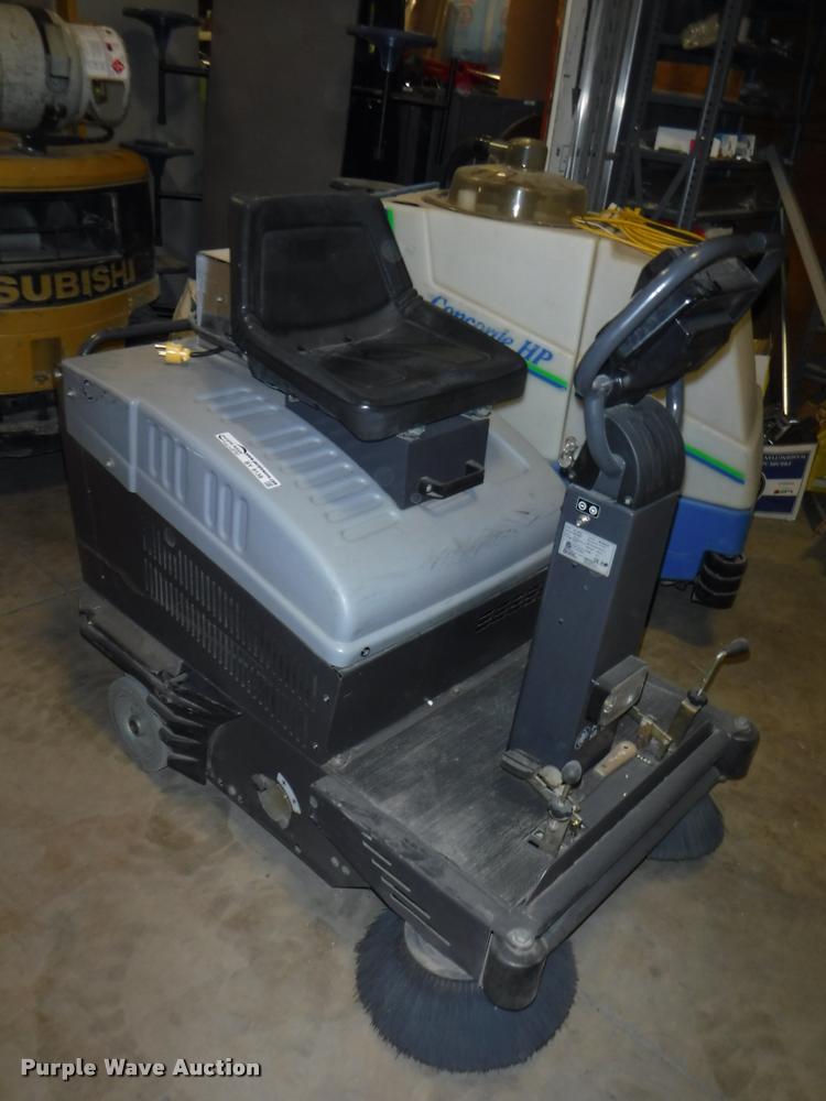 image for item BY9138 (2) floor cleaner units