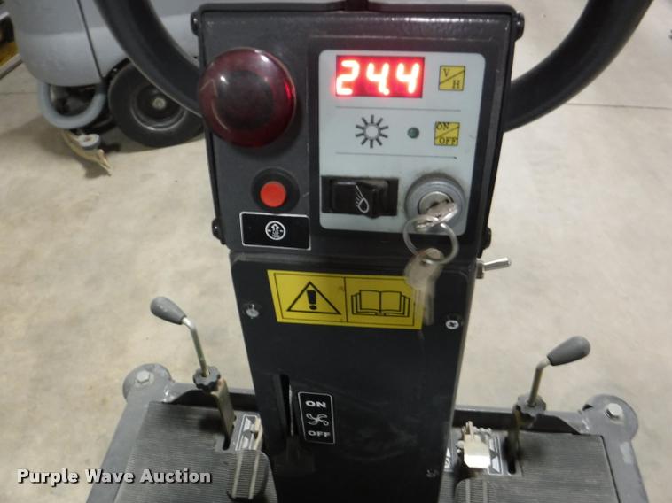 image for item BY9138 (2) floor cleaner units