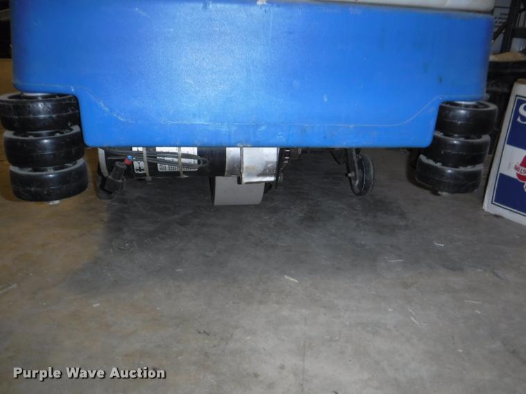 image for item BY9138 (2) floor cleaner units