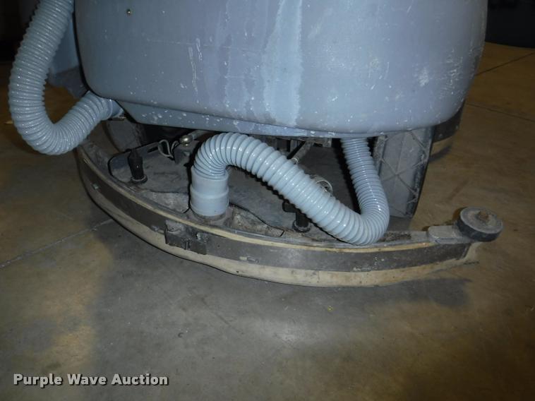 image for item BY9139 Advance Advenger floor scrubber