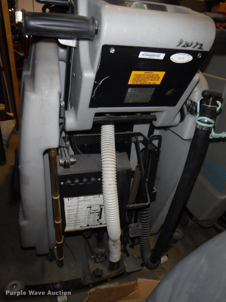 image for item BY9140 (2) Nobles SS-27 Speed floor scrubbers