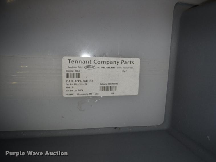 image for item BY9140 (2) Nobles SS-27 Speed floor scrubbers