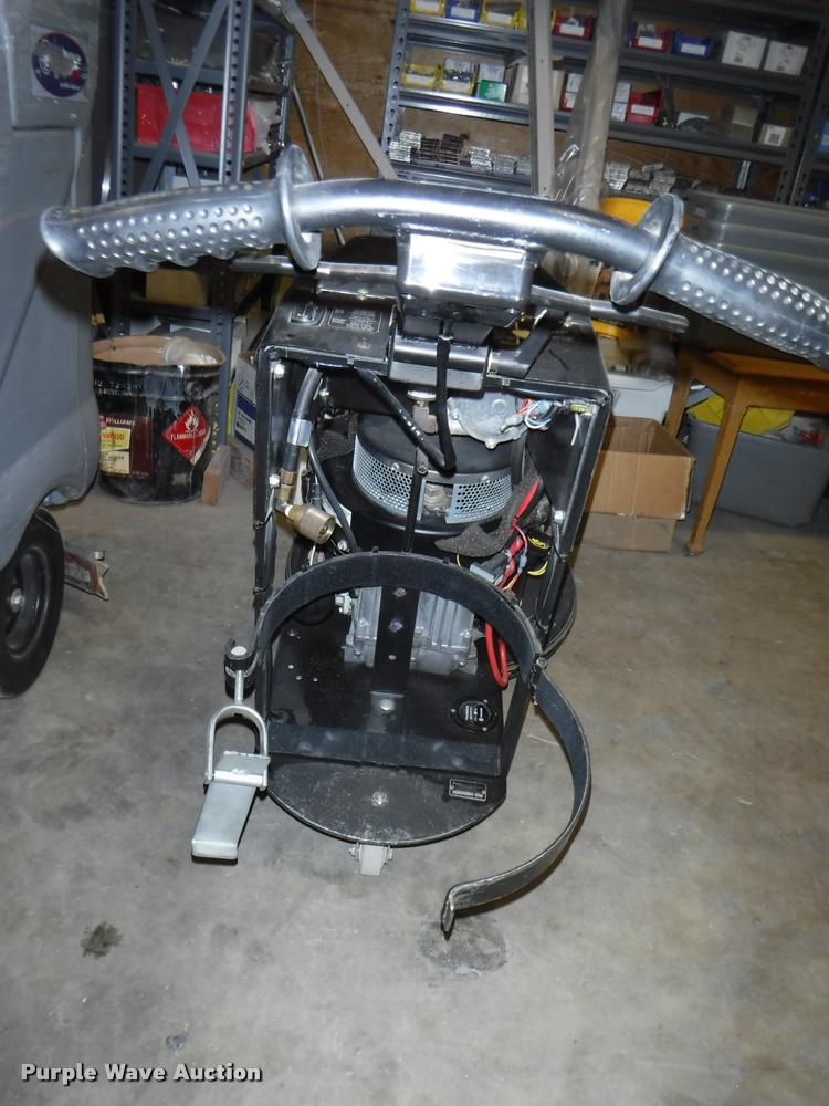 image for item BY9141 Pioneer Eclipse 2100 Super floor buffer