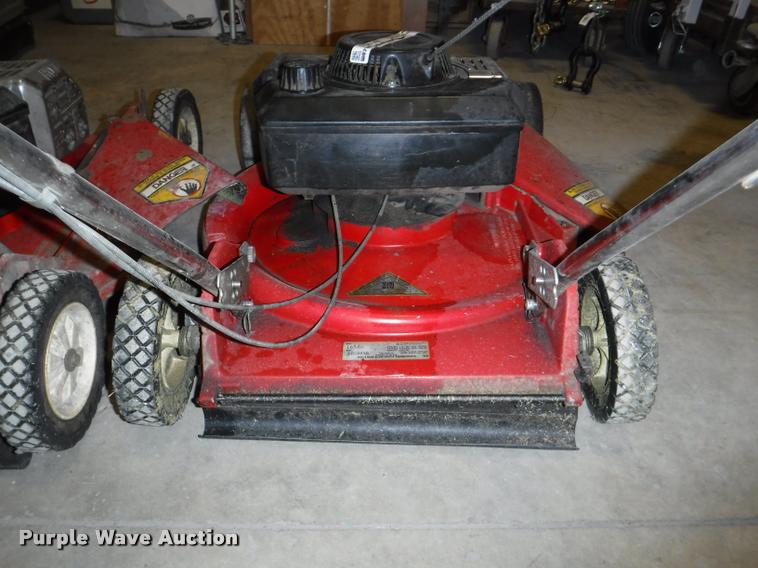 image for item BY9143 (2) Toro push mowers