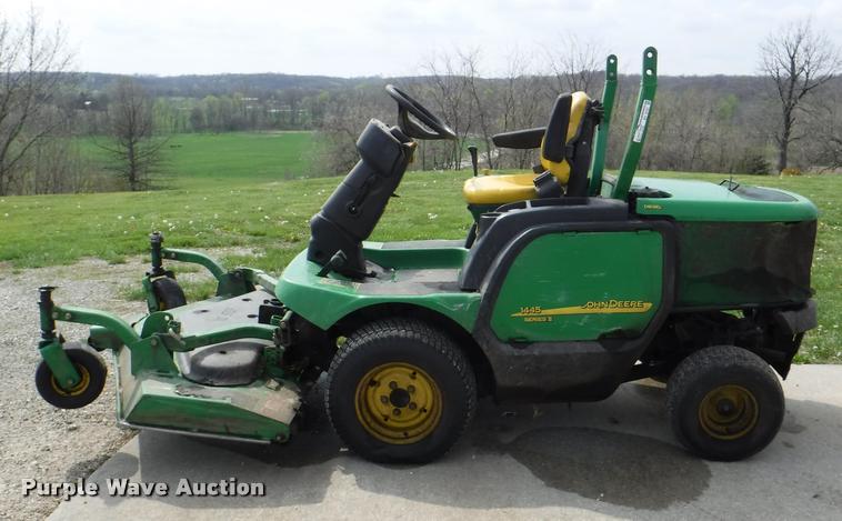 image for item BY9191 John Deere 1445 Series II lawn mower