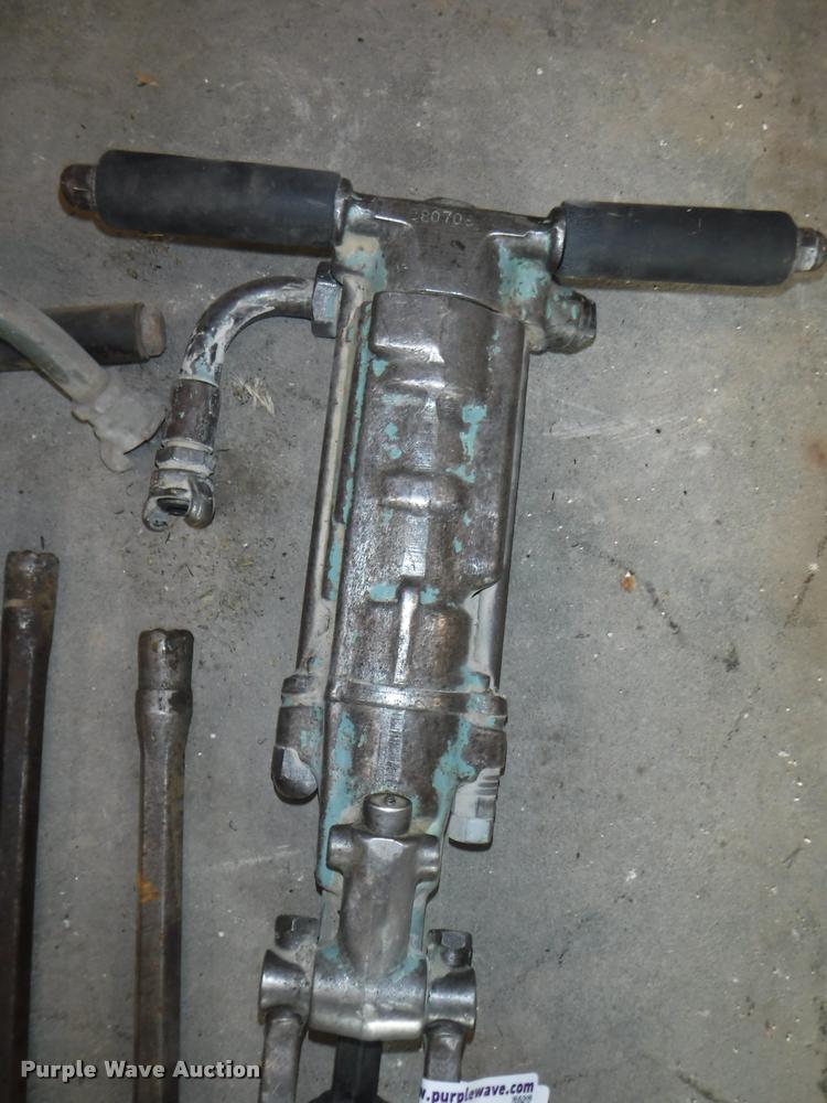 image for item BY9210 (3) jack hammers