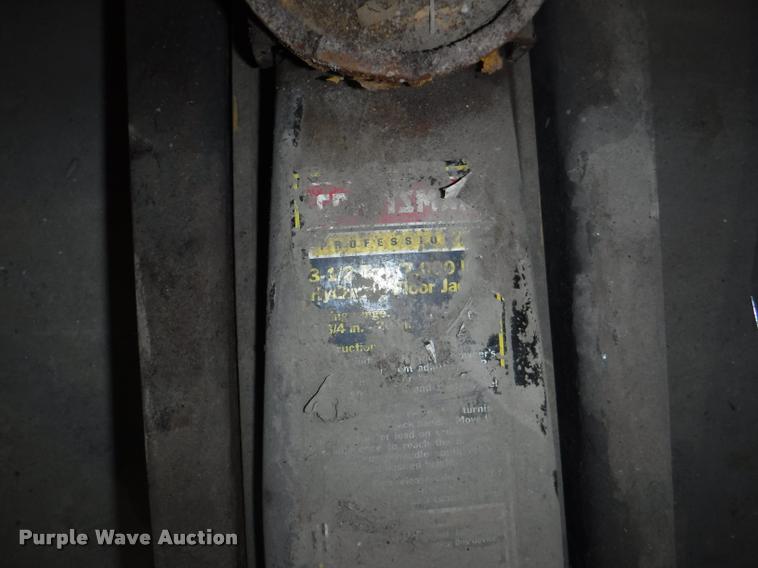 image for item BY9215 (4) floor jacks