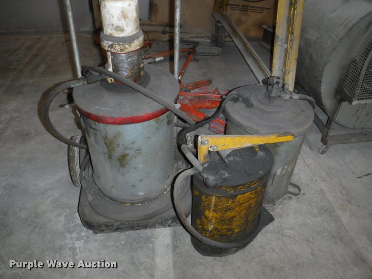 image for item BY9217 (3) grease canisters