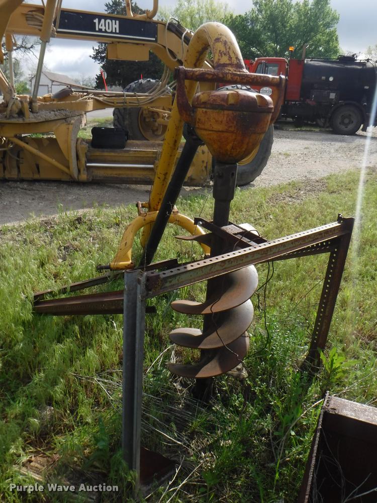 image for item BY9220 Danuser F8 post hole auger