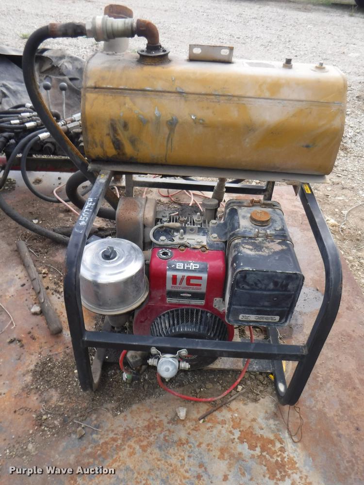 image for item BY9221 Flatbed with auger crane