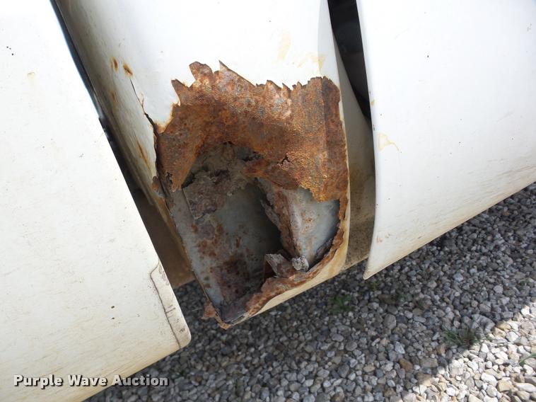 image for item BZ9717 1998 GMC Sierra 1500 pickup truck