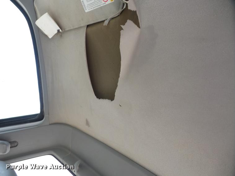 image for item BZ9717 1998 GMC Sierra 1500 pickup truck