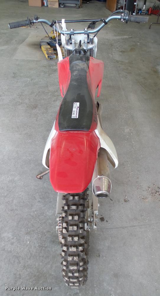image for item CB9682 2003 Honda XR100R dirt bike