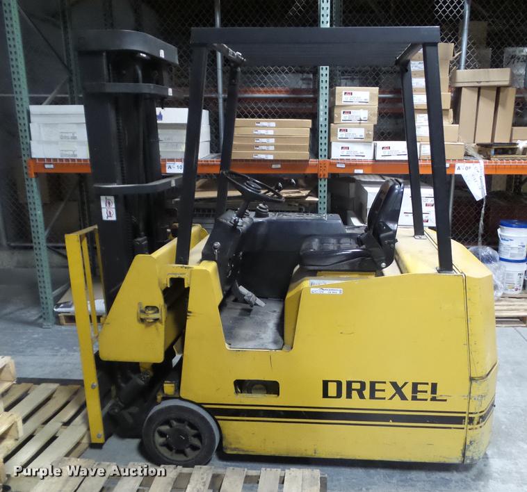 image for item CB9932 1996 Drexel SLT30 forklift