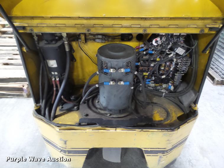 image for item CB9932 1996 Drexel SLT30 forklift