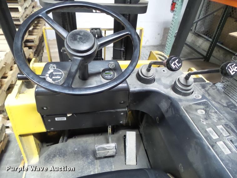 image for item CB9932 1996 Drexel SLT30 forklift