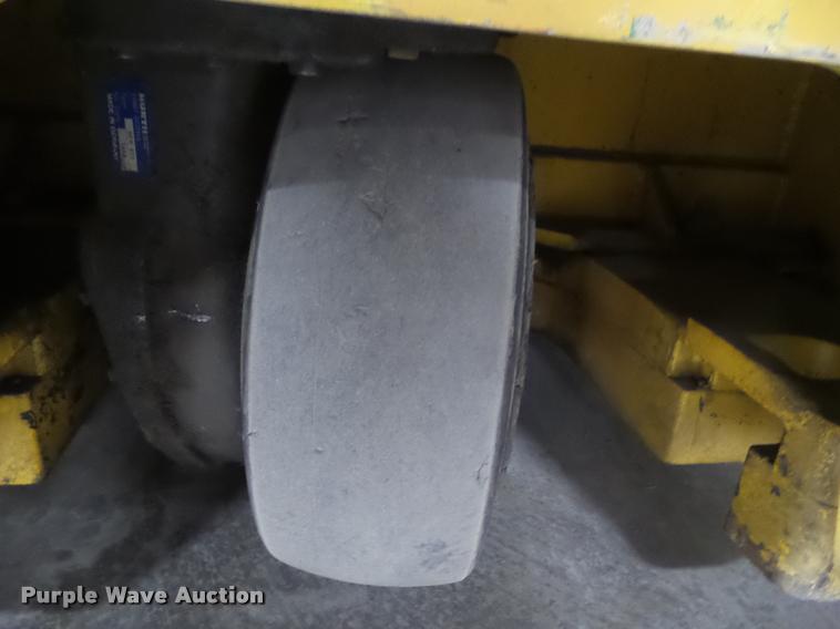 image for item CB9932 1996 Drexel SLT30 forklift