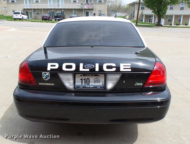 image for item CC9136 2011 Ford Crown Victoria Police Interceptor