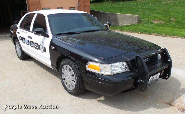 image for item CC9136 2011 Ford Crown Victoria Police Interceptor