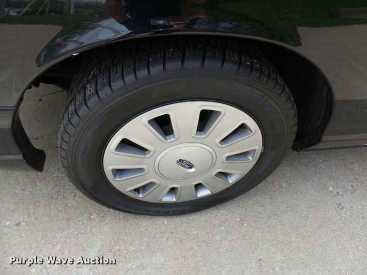 image for item CC9136 2011 Ford Crown Victoria Police Interceptor