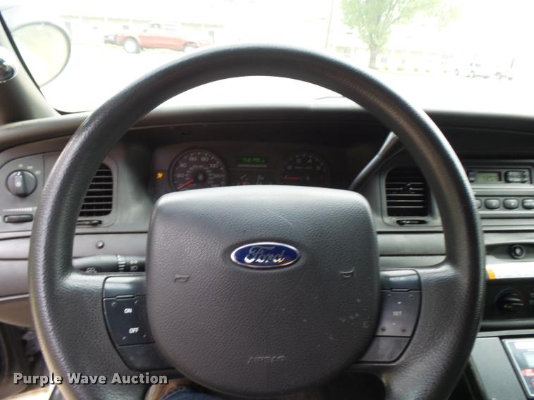 image for item CC9136 2011 Ford Crown Victoria Police Interceptor