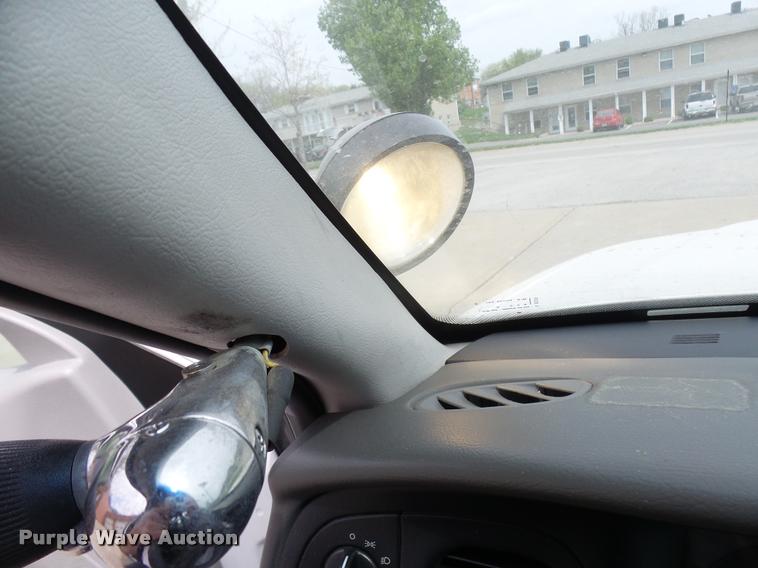 image for item CC9137 2005 Ford Crown Victoria Police Interceptor