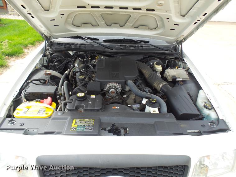 image for item CC9137 2005 Ford Crown Victoria Police Interceptor