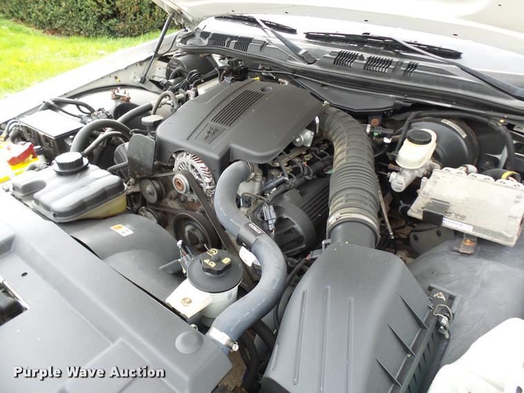 image for item CC9137 2005 Ford Crown Victoria Police Interceptor