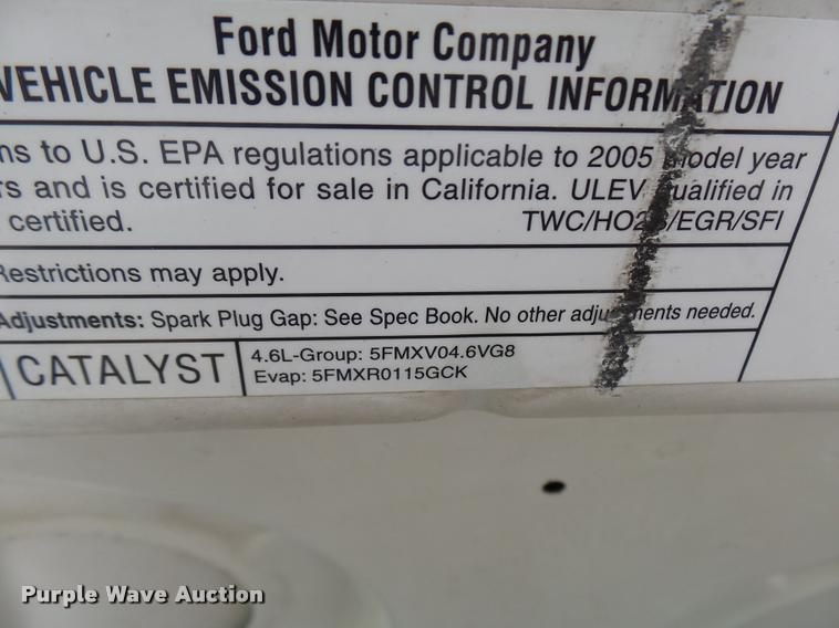 image for item CC9137 2005 Ford Crown Victoria Police Interceptor