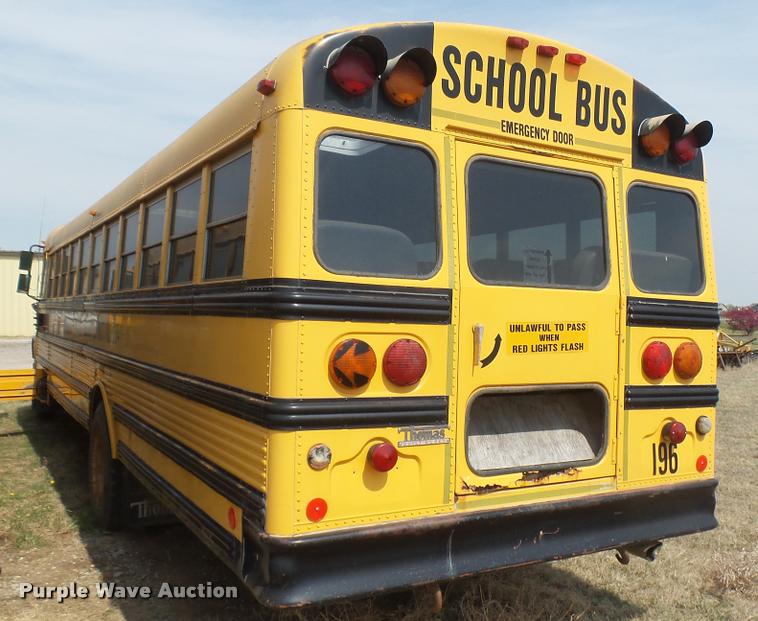 image for item DA0450 1997 International 3800 school bus