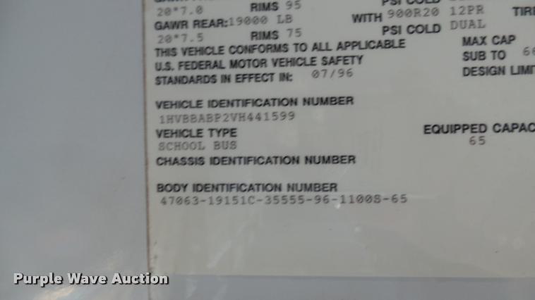 image for item DA0450 1997 International 3800 school bus