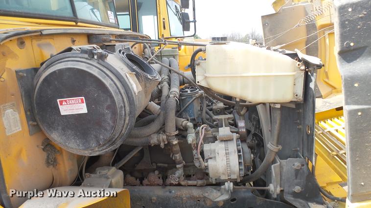 image for item DA0450 1997 International 3800 school bus