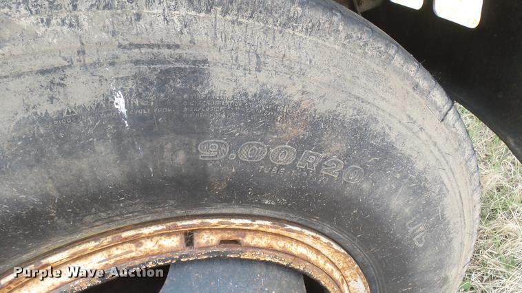 image for item DA0450 1997 International 3800 school bus