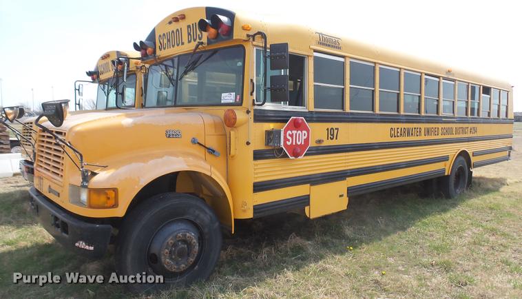 image for item DA0451 1997 International 3800 school bus